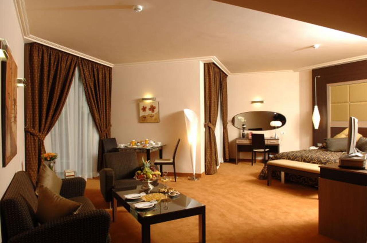 Regency Palace Hotel Джуния Экстерьер фото
