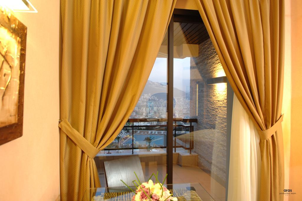 Regency Palace Hotel Джуния Экстерьер фото